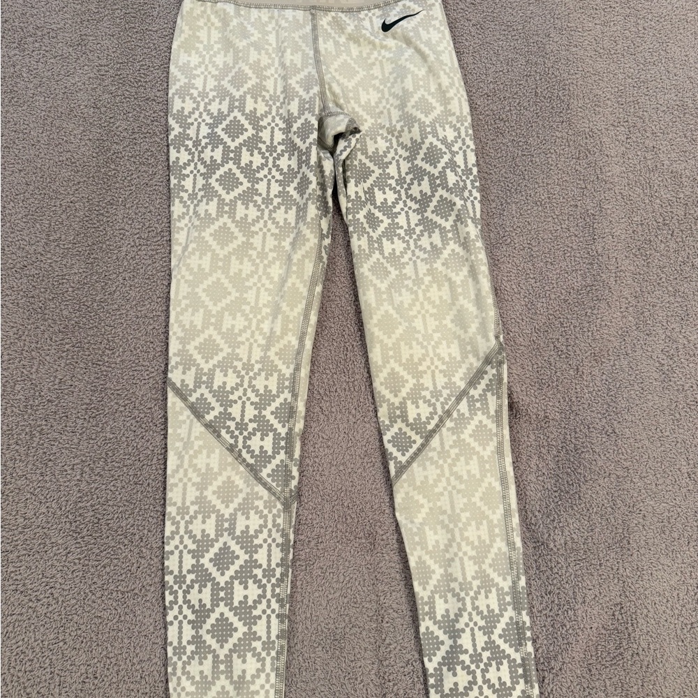 Nike Cream & Gray Geometric Print Leggings
